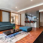Comfort In The Heart Of Ct With Parking, Aircon