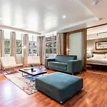 Comfort In The Heart Of Ct With Parking, Aircon
